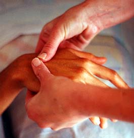 EssenceCiel Contact Hands